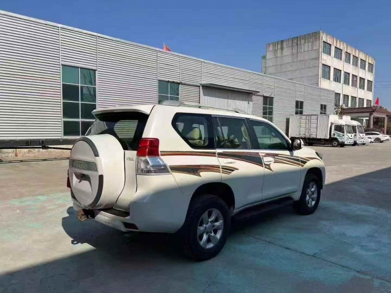 泰安14年丰田普拉多4