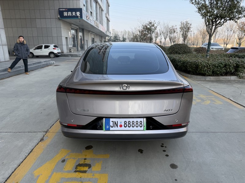 济宁25年长安汽车启源9