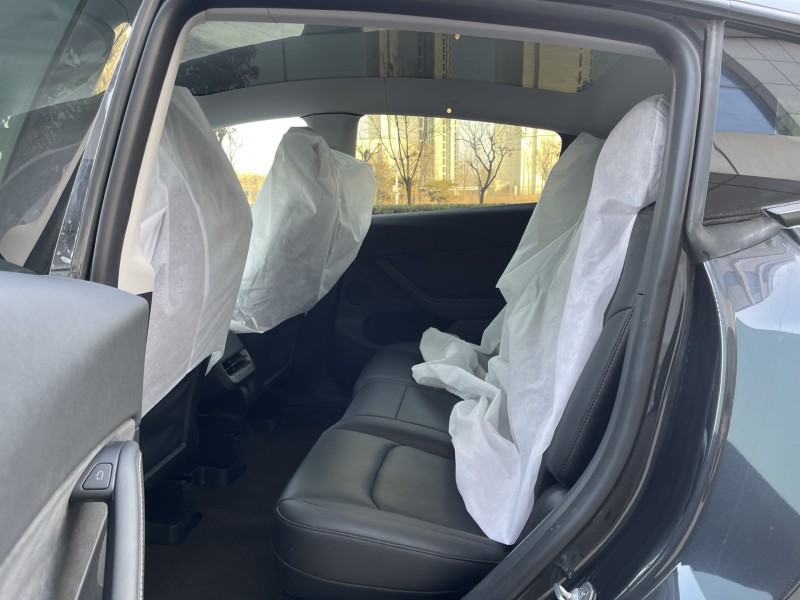 济宁25年特斯拉MODEL Y5