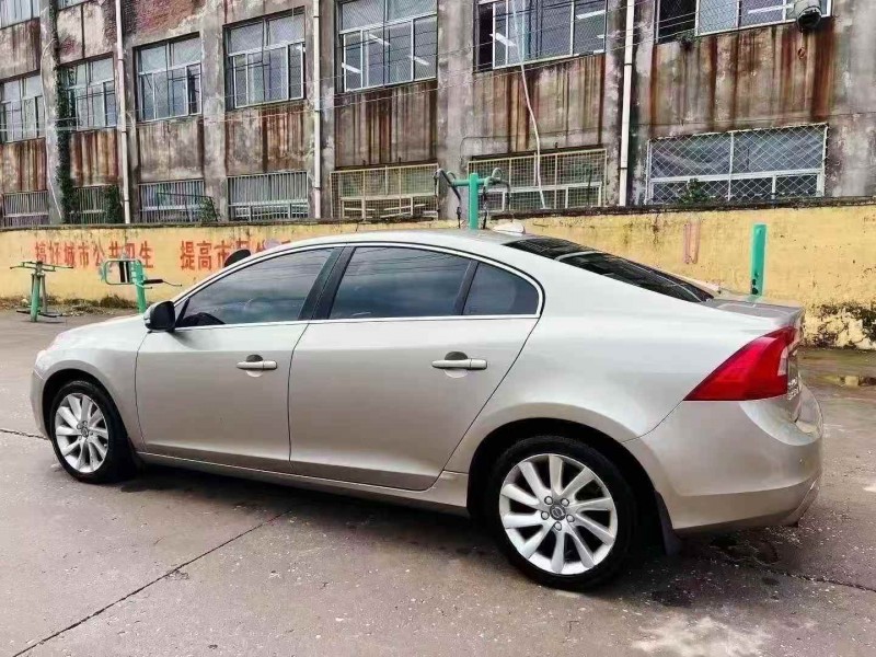 济宁16年沃尔沃S60L7