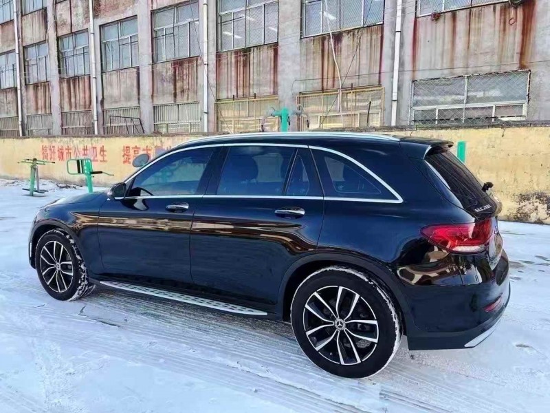 东营22年奔驰GLC7