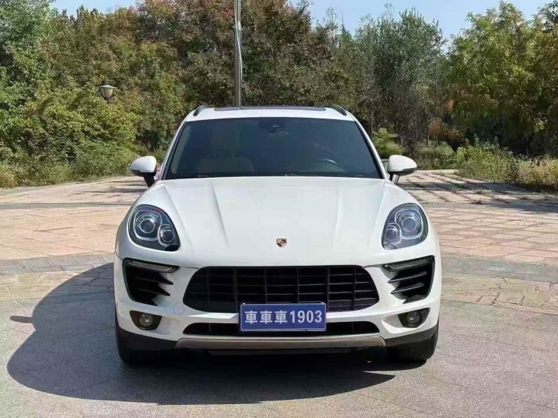 潍坊17年保时捷Macan1