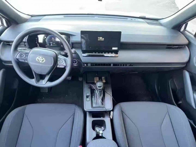 张家口25年丰田锐放6