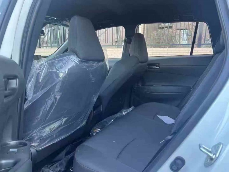 张家口25年丰田锐放7