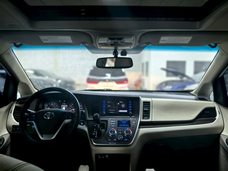 廊坊20年丰田塞纳3