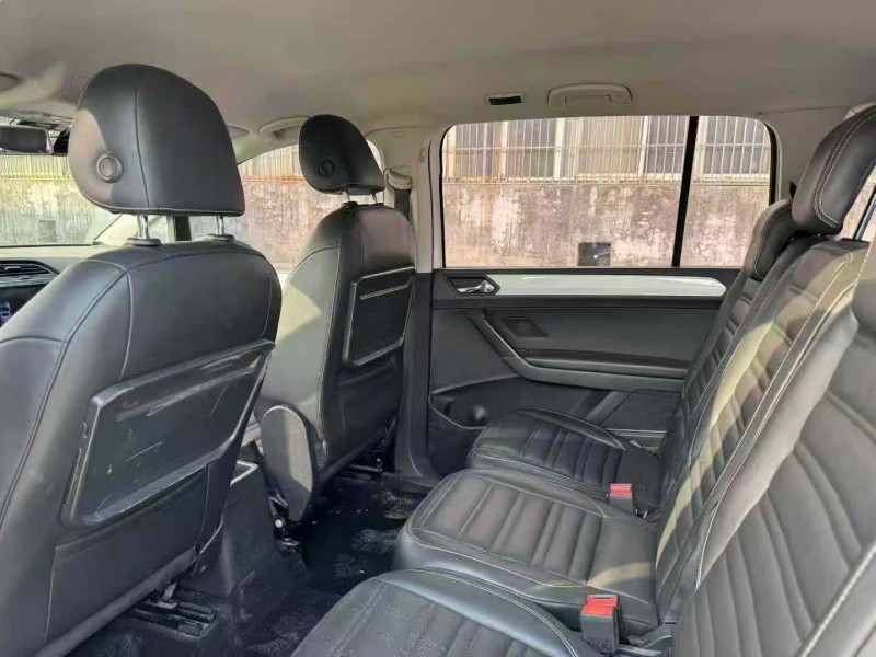 菏泽19年大众途安5