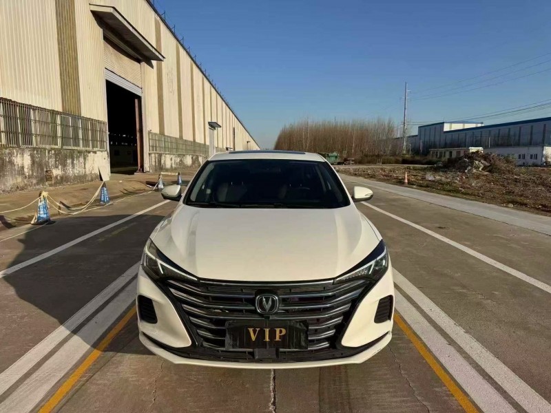 菏泽23年长安汽车逸动1