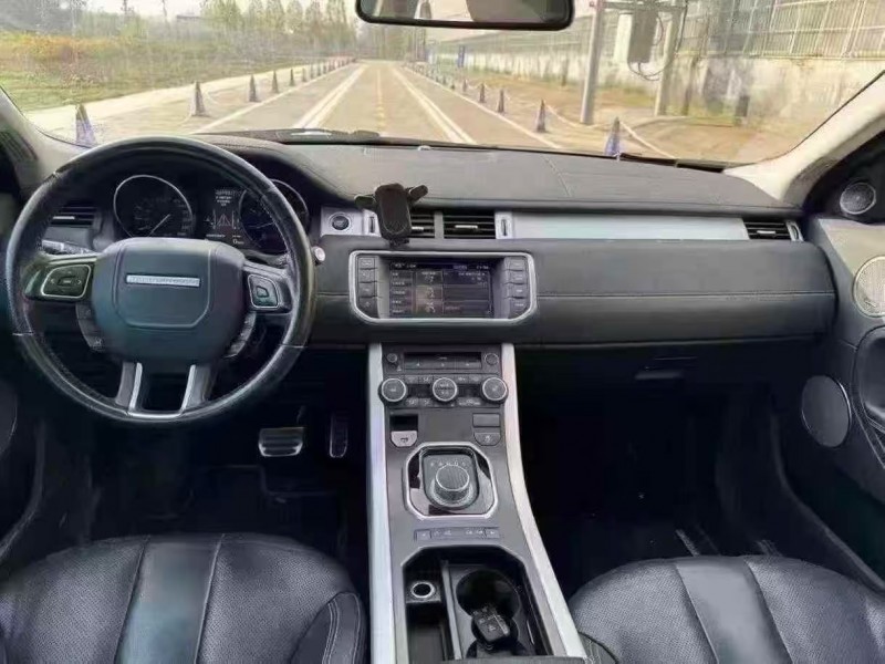 菏泽21年路虎极光4