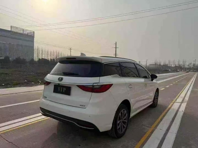 菏泽19年比亚迪宋7