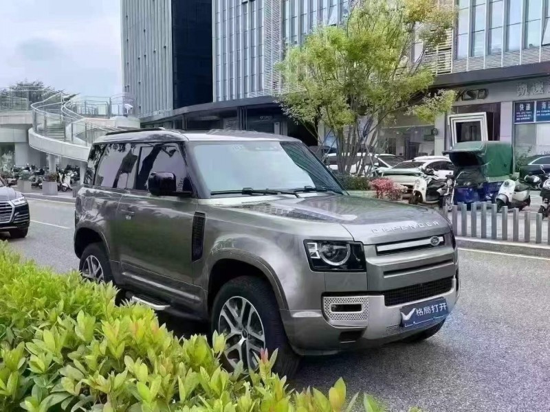 深圳22年路虎卫士2