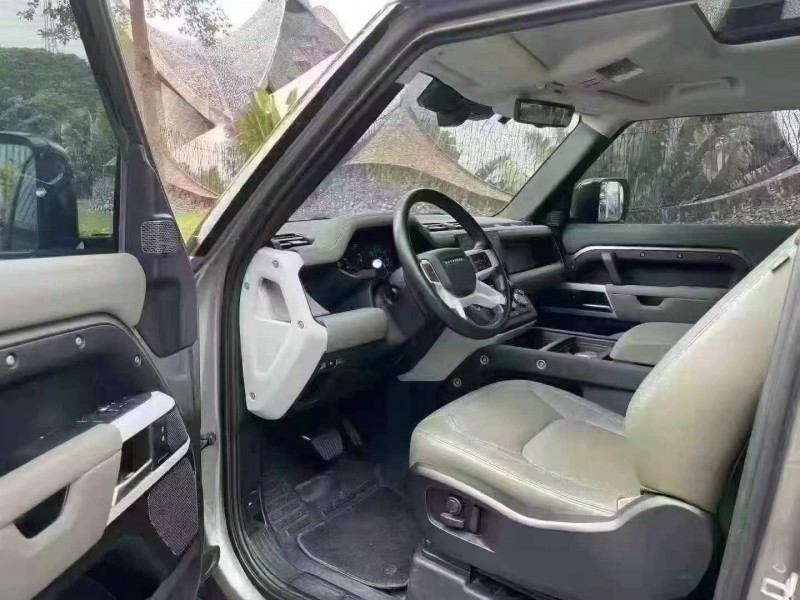 深圳22年路虎卫士6