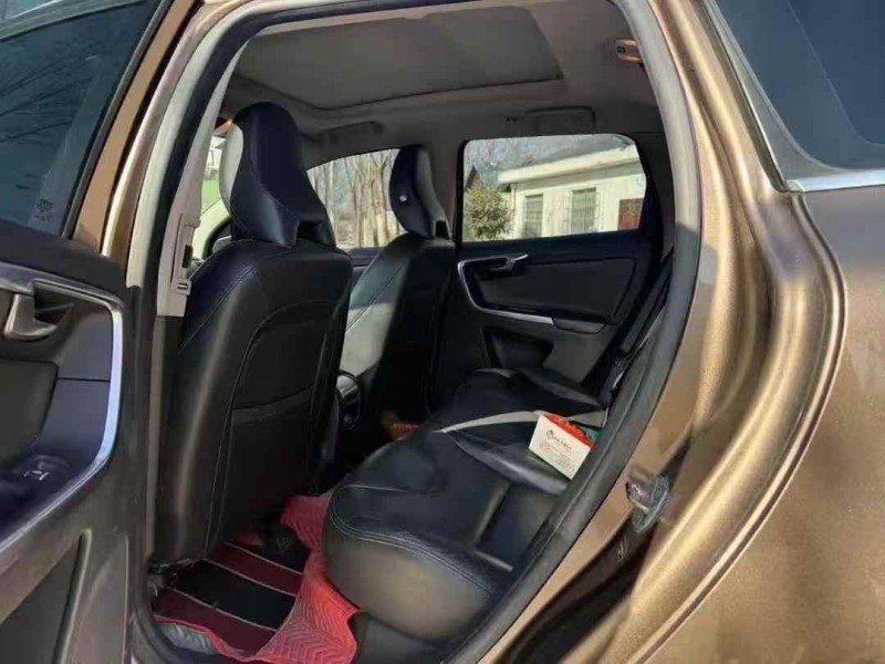 张家界18年沃尔沃XC605