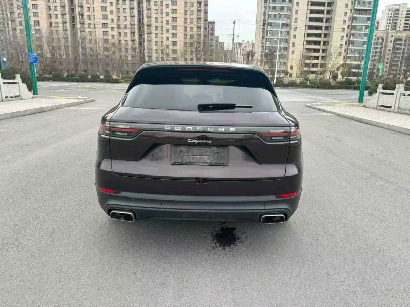 苏州19年保时捷卡宴5