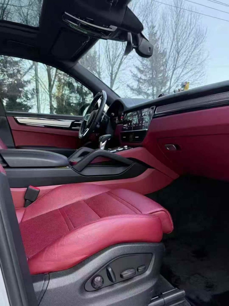 吉林23年保时捷卡宴8