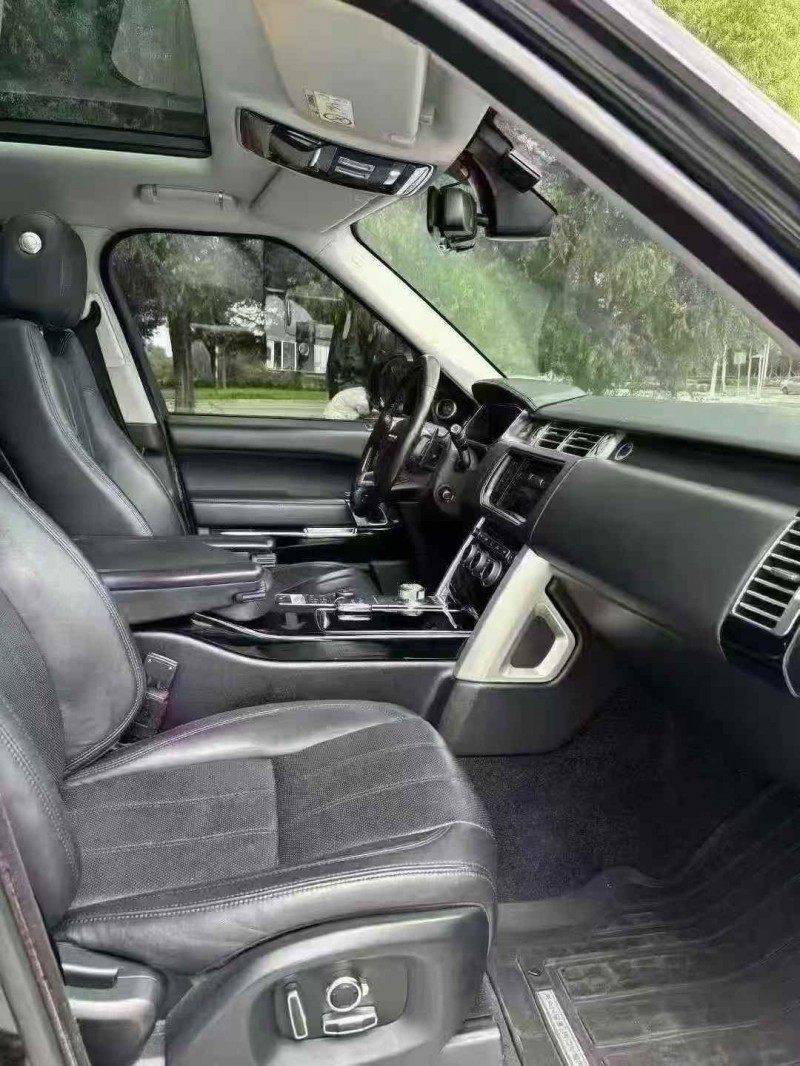 吉林16年路虎揽胜行政8