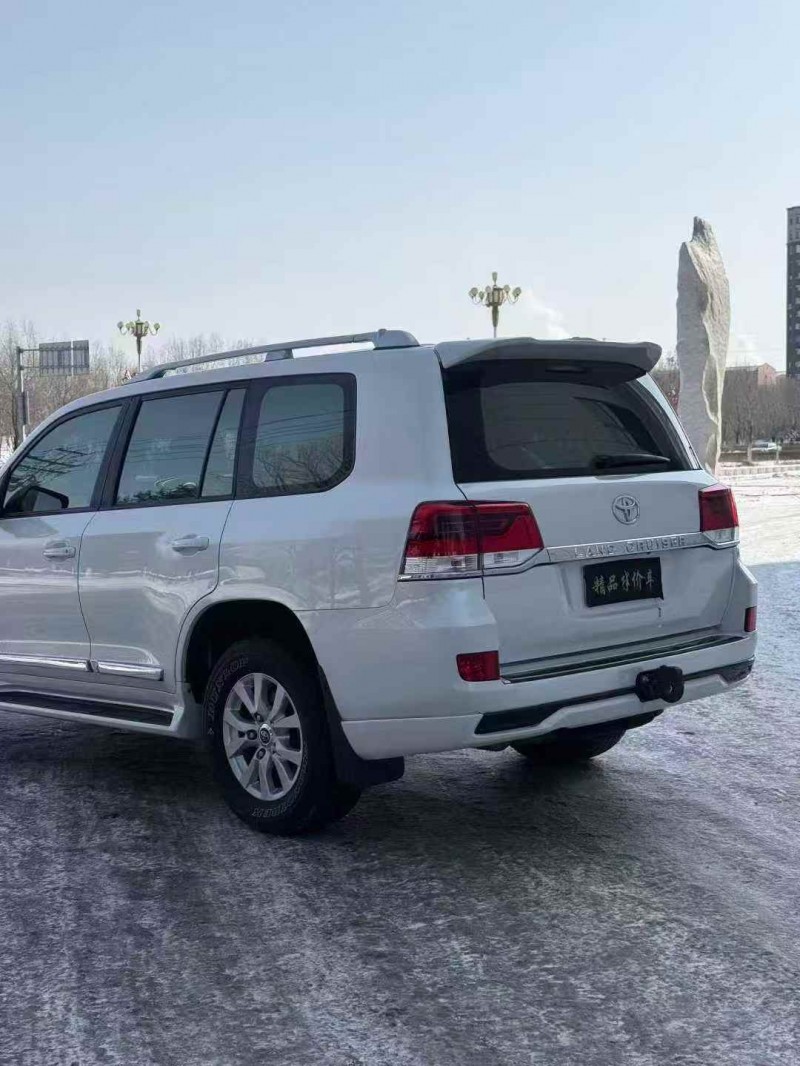 吉林17年丰田兰德酷路泽6