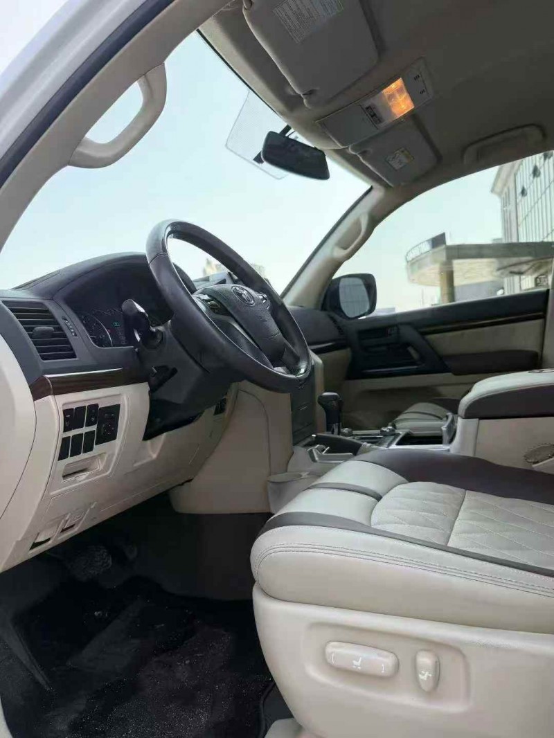 吉林17年丰田兰德酷路泽7