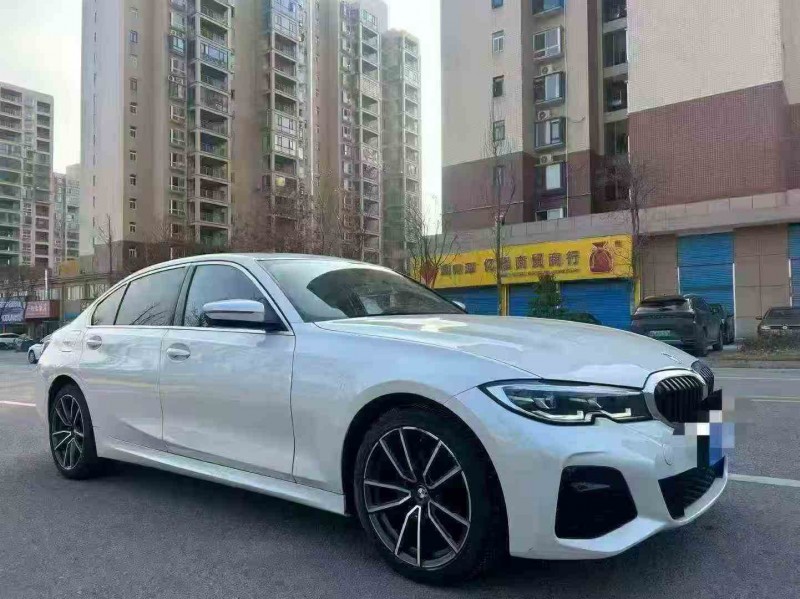 张家界21年宝马3系2