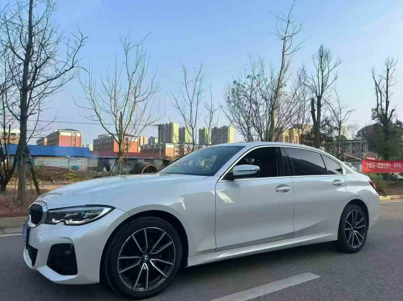 张家界21年宝马3系3