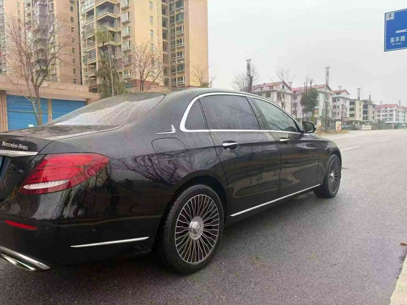 邵阳17年奔驰E8