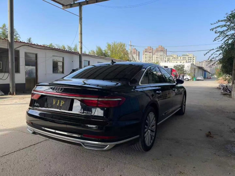 徐州19年奥迪A8L4