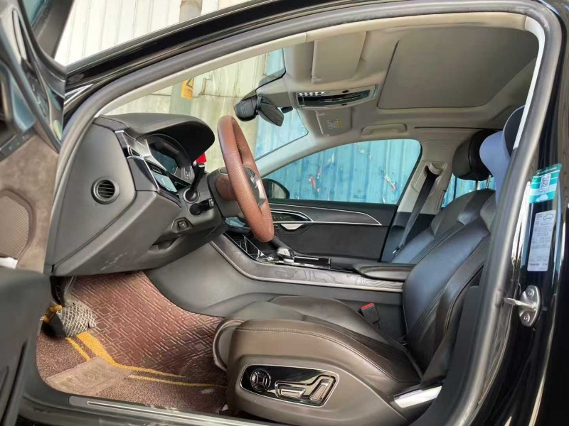 徐州19年奥迪A8L8