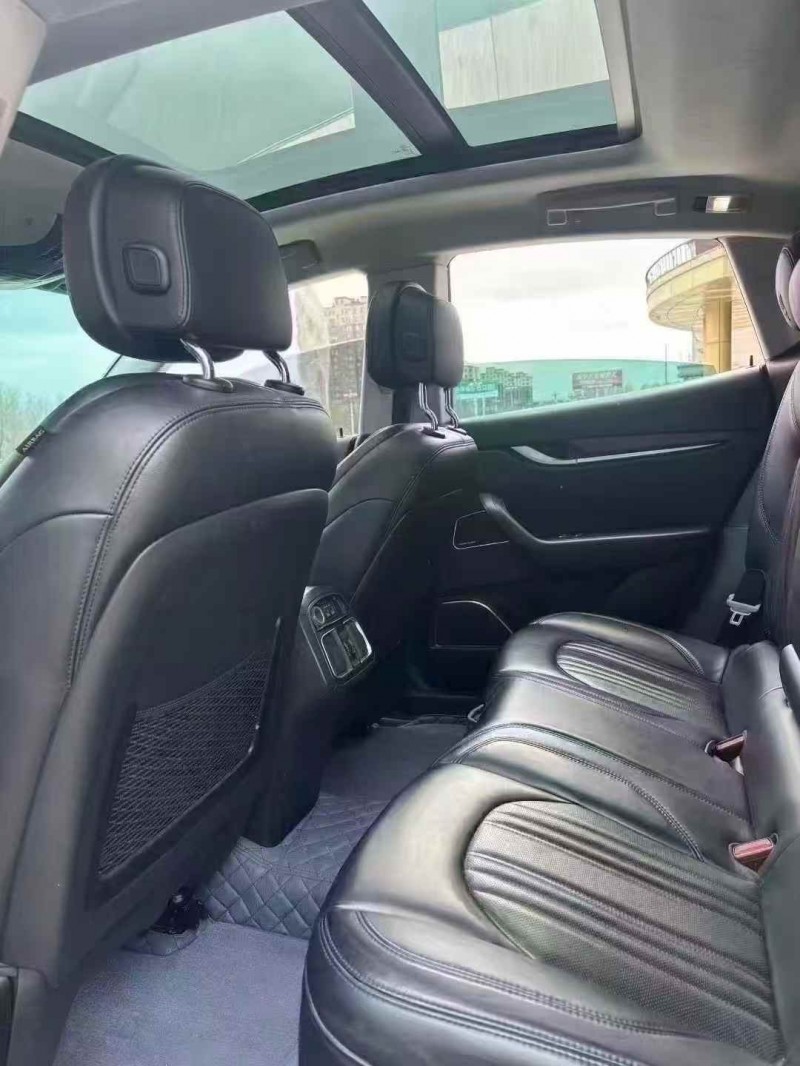 吉林17年玛莎拉蒂Levante9