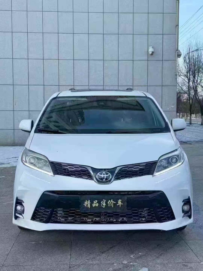 吉林19年丰田塞纳1