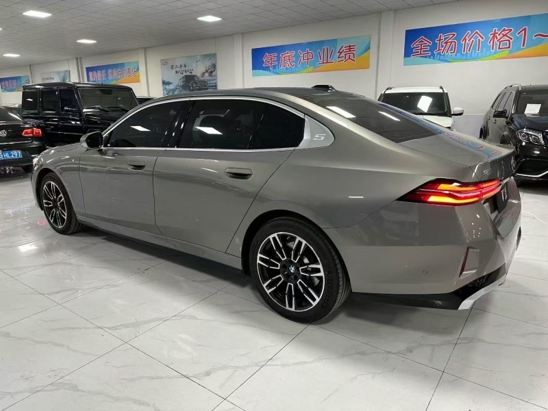 廊坊25年宝马5系8