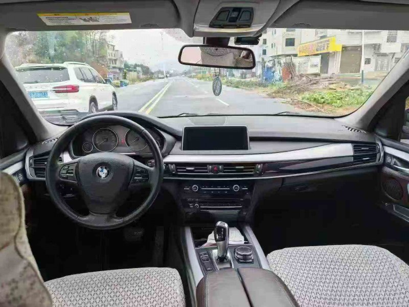 邵阳17年宝马X56