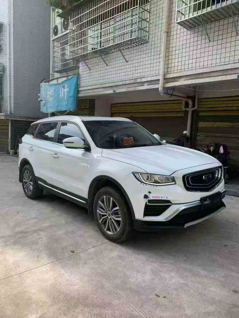 衡阳21年吉利博越3