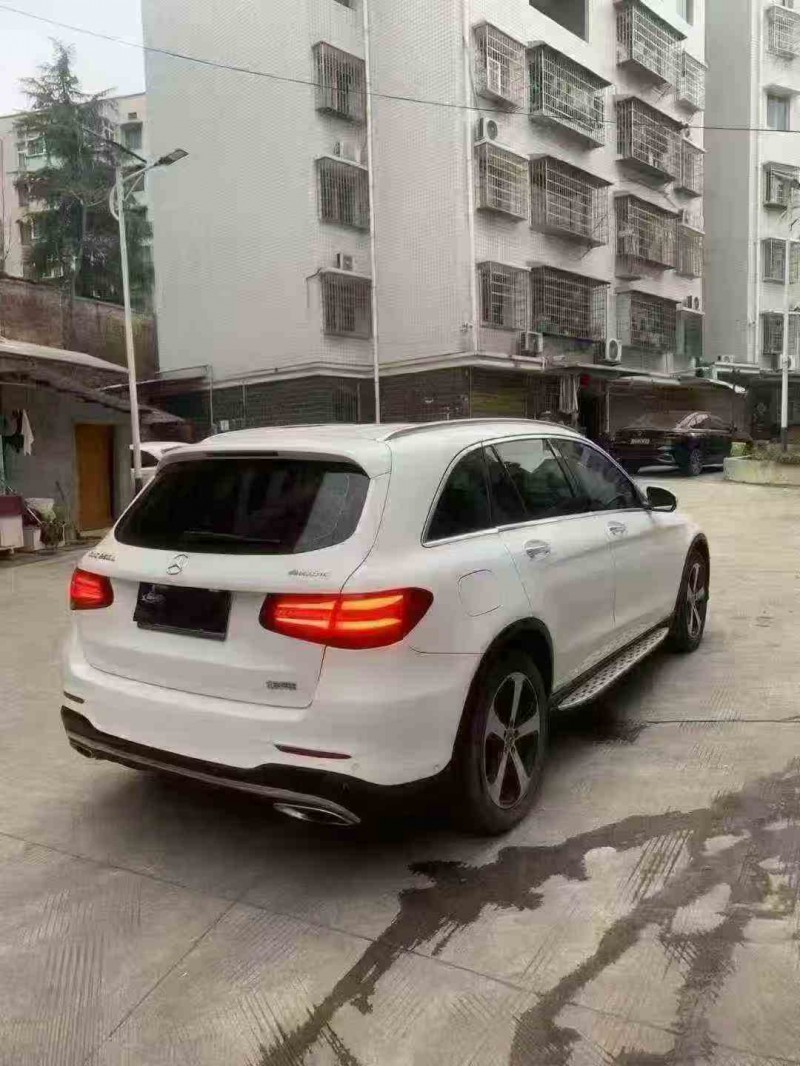 张家界19年奔驰GLC9