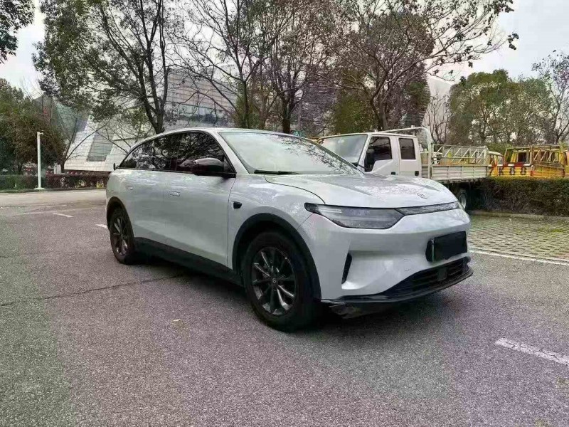 衡阳23年零跑汽车C111