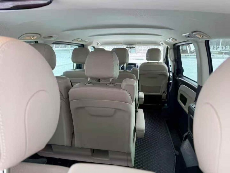 吉林21年奔驰威霆9