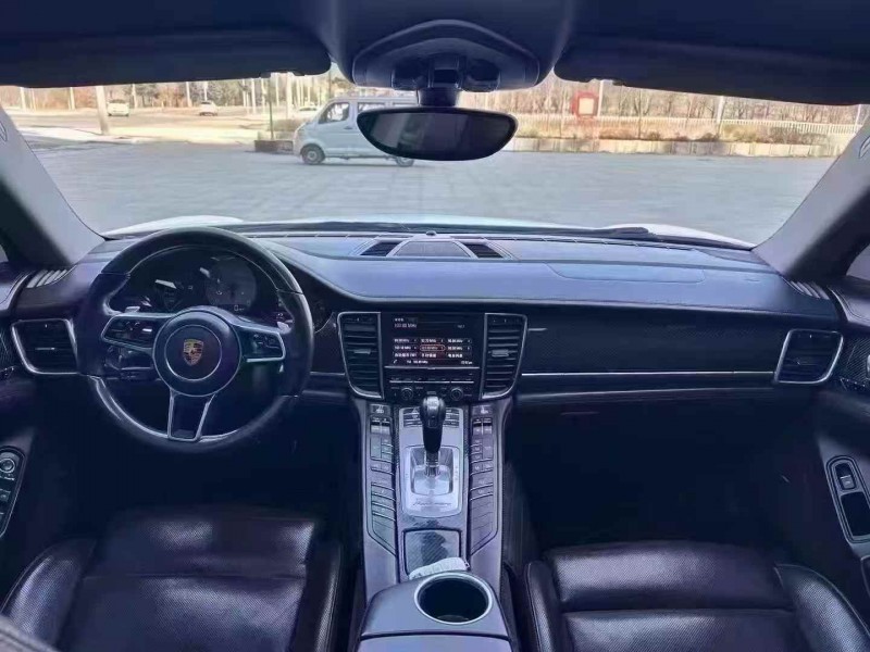 吉林14年保时捷帕拉梅拉4