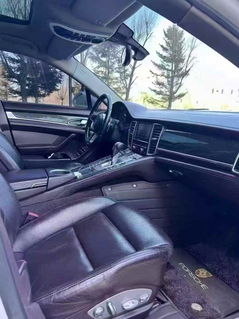 吉林14年保时捷帕拉梅拉9