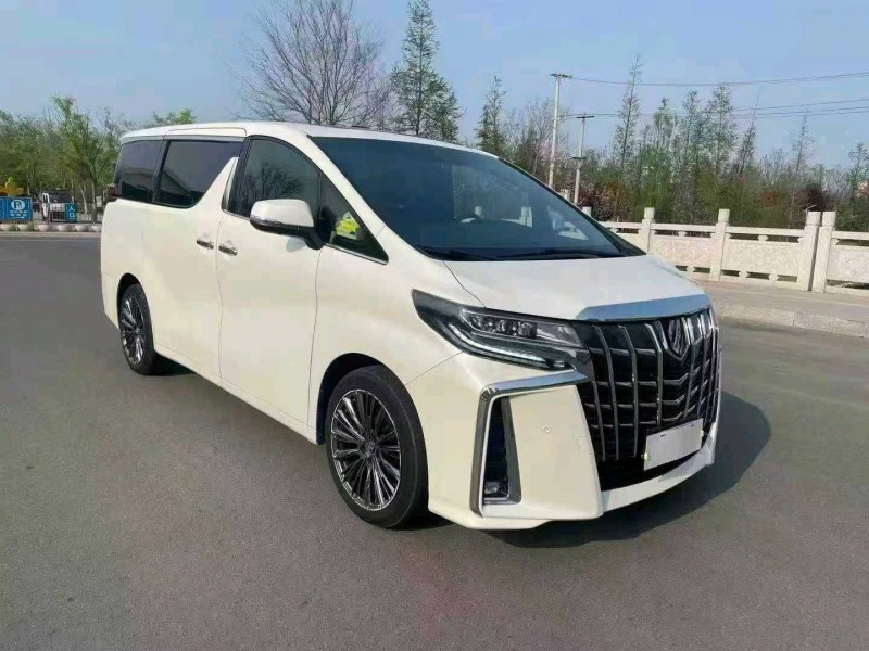 徐州17年丰田埃尔法3