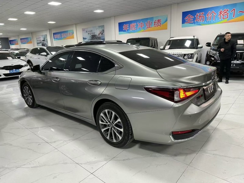 廊坊23年雷克萨斯ES8