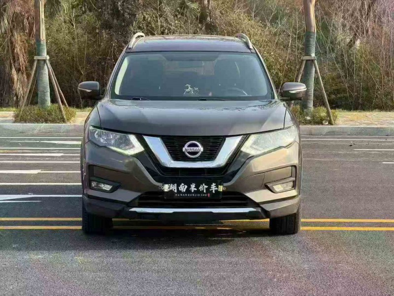 常德18年日产奇骏1