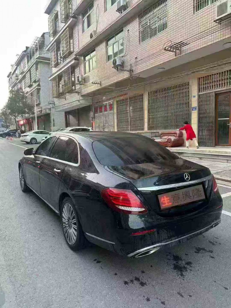 邵阳19年奔驰E9