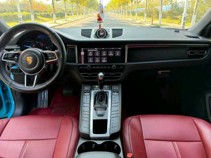 徐州19年保时捷Macan7
