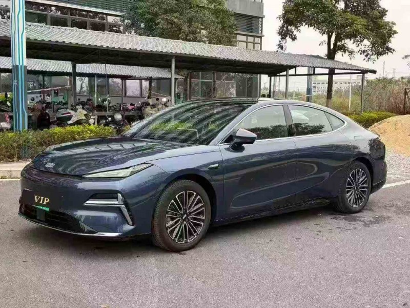 珠海25年吉利银河3