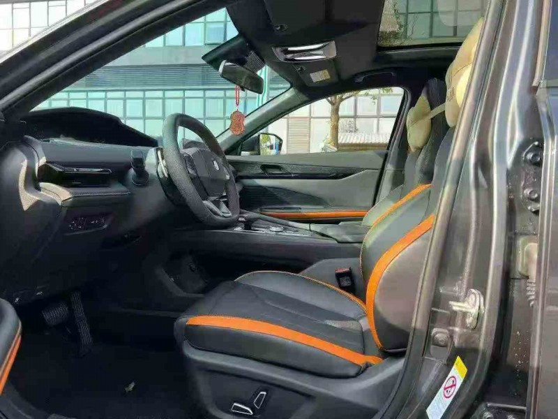 汕头25年长安汽车UNI4