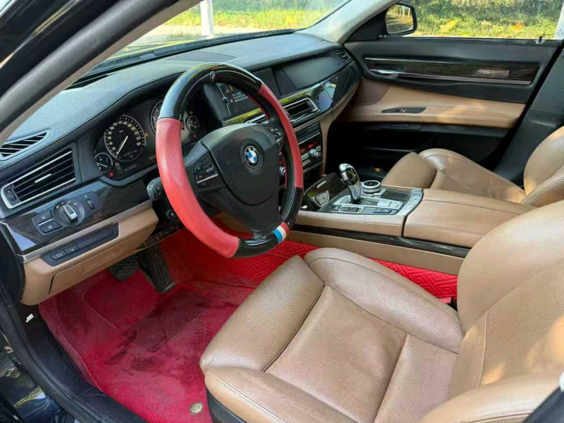 徐州12年宝马7系6