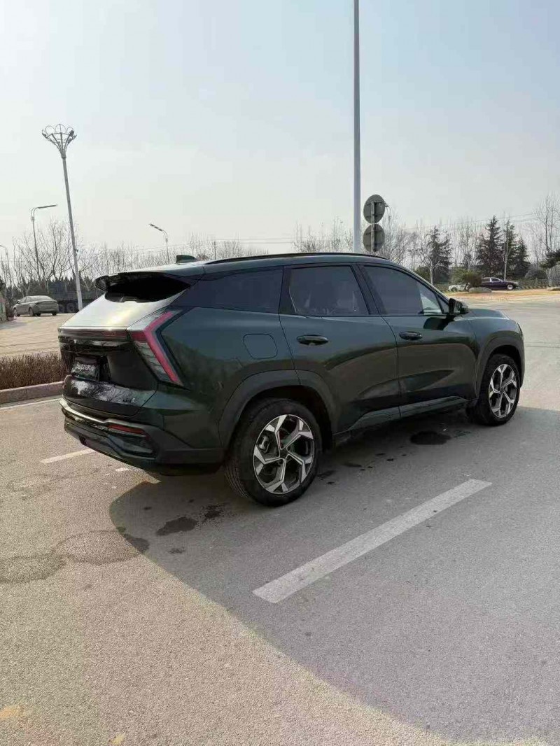 烟台23年吉利博越9