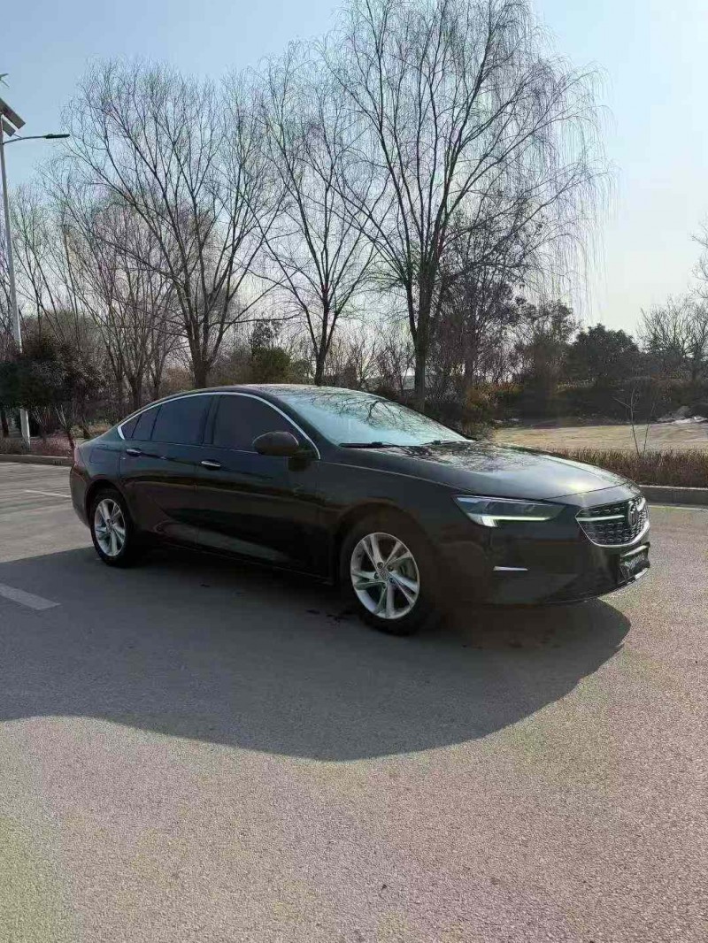 济南21年别克君威2