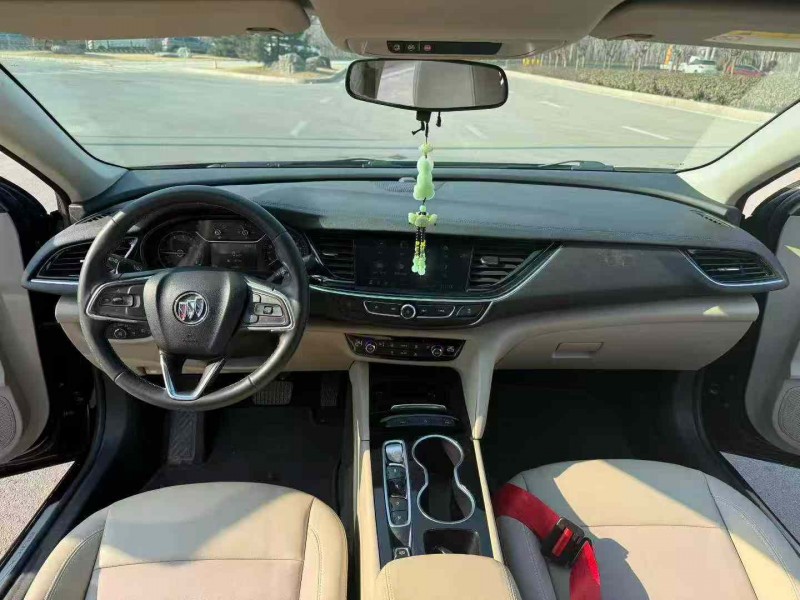 济南21年别克君威4