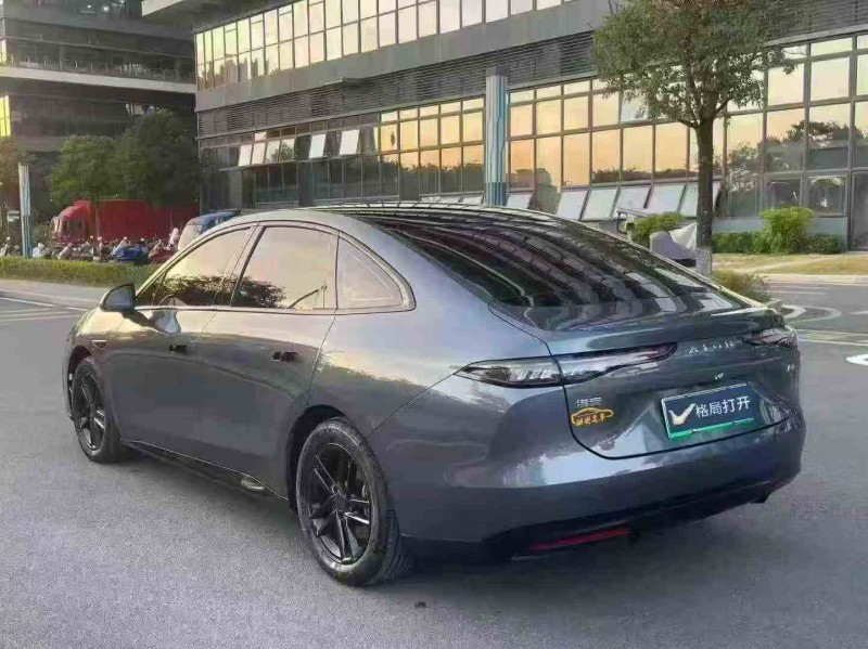 江门25年传祺埃安RT6