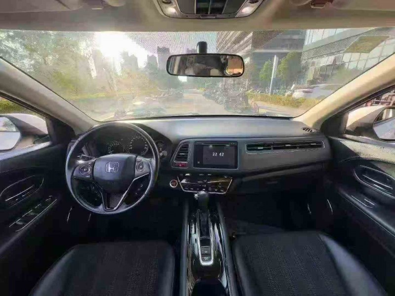 江门16年本田缤智5