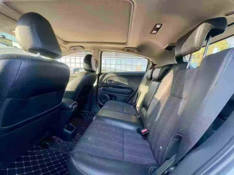 江门16年本田缤智6